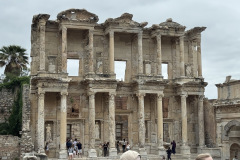 Ephesus-Library-Celsus-by-TAC-IMG_5068